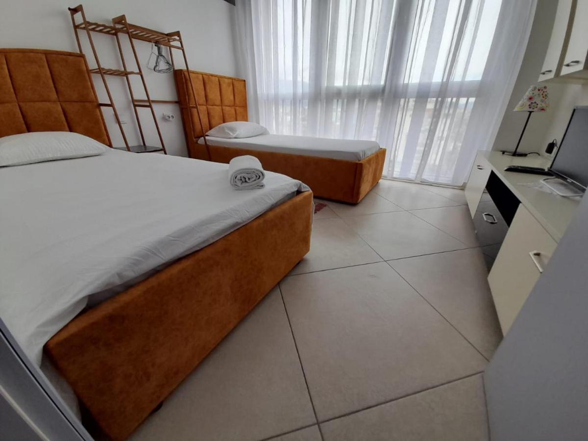 Guesthouse Bela Tirana Buitenkant foto