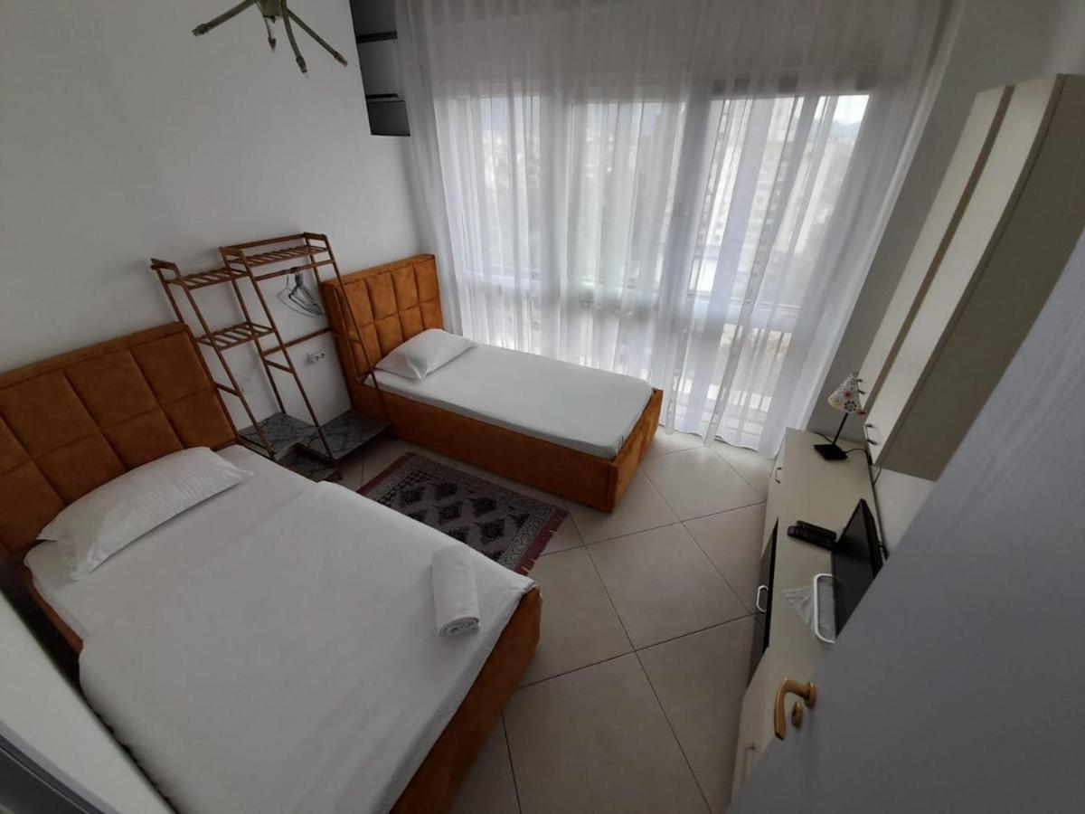 Guesthouse Bela Tirana Buitenkant foto