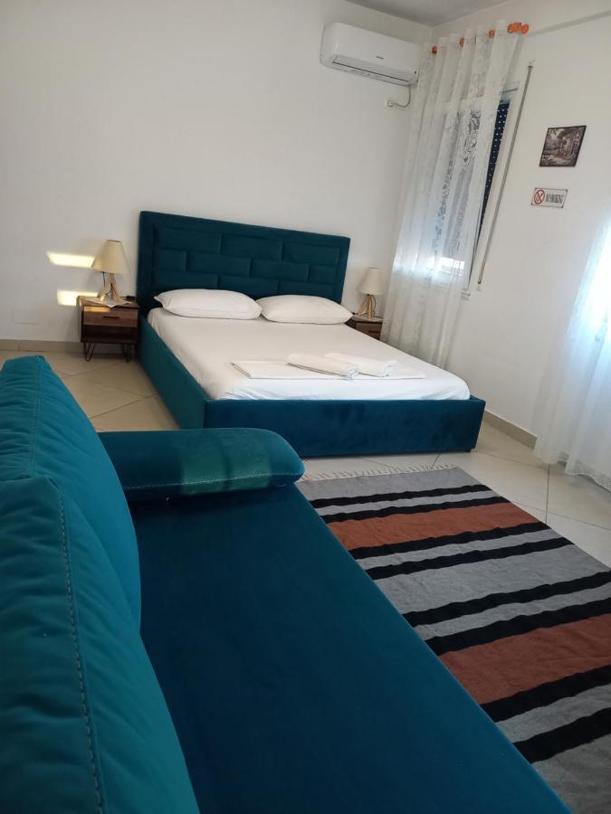 Guesthouse Bela Tirana Buitenkant foto