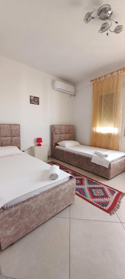 Guesthouse Bela Tirana Buitenkant foto