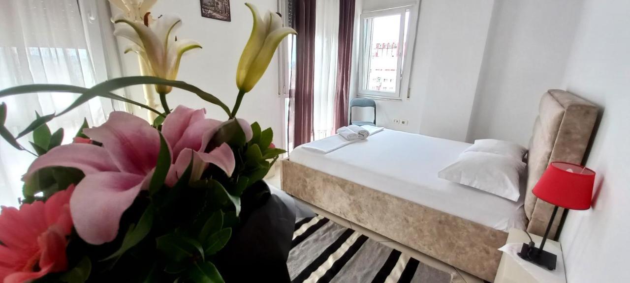 Guesthouse Bela Tirana Buitenkant foto