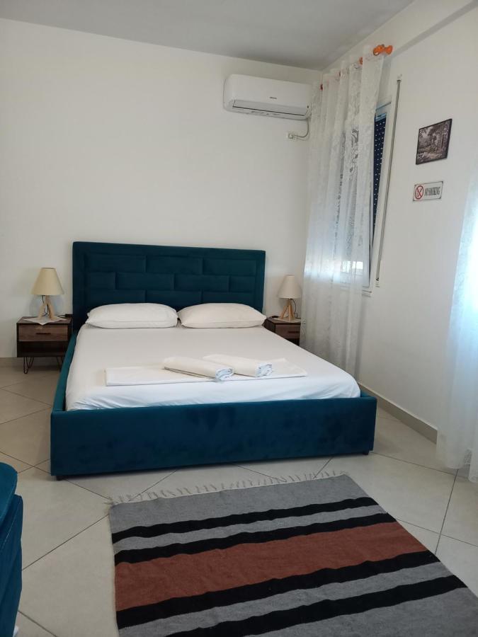 Guesthouse Bela Tirana Buitenkant foto