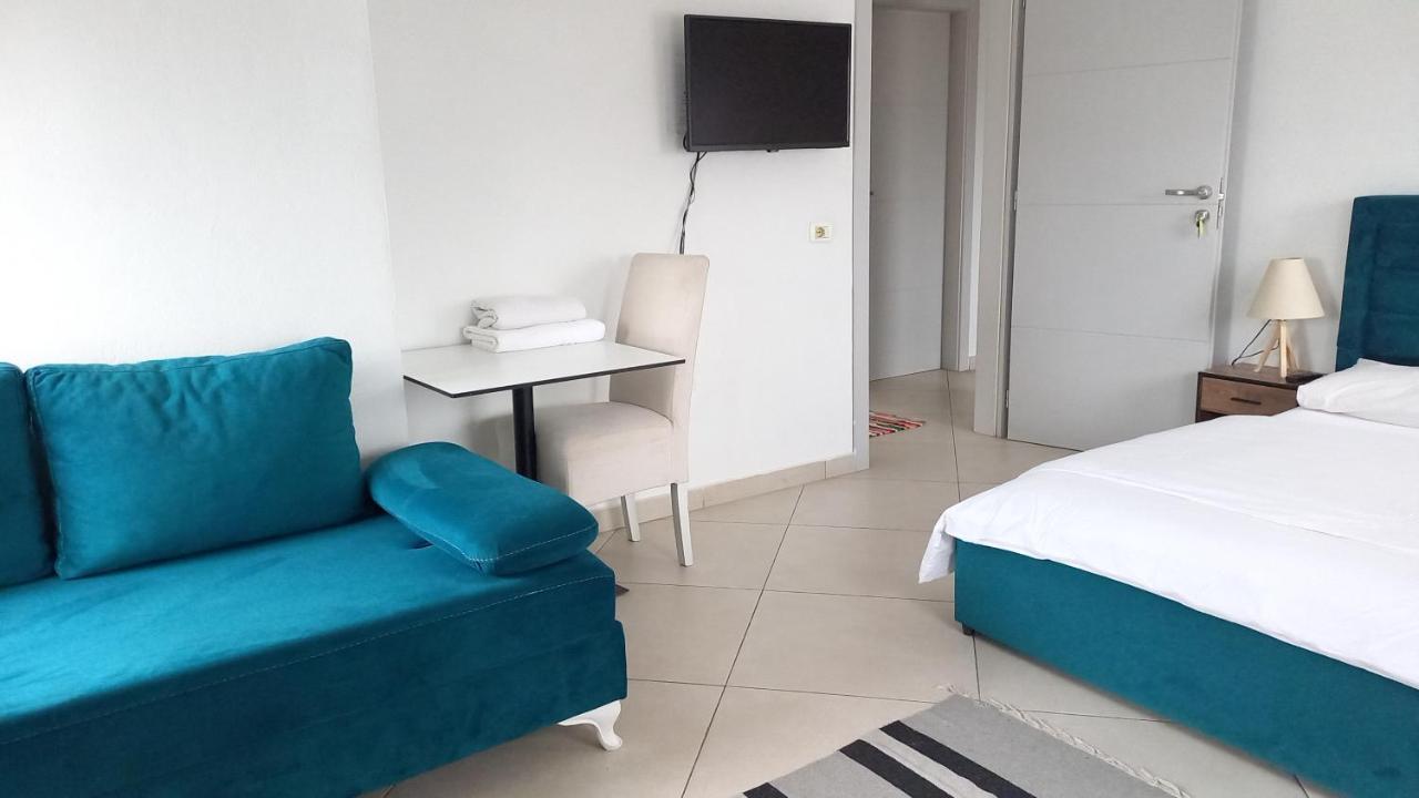 Guesthouse Bela Tirana Buitenkant foto