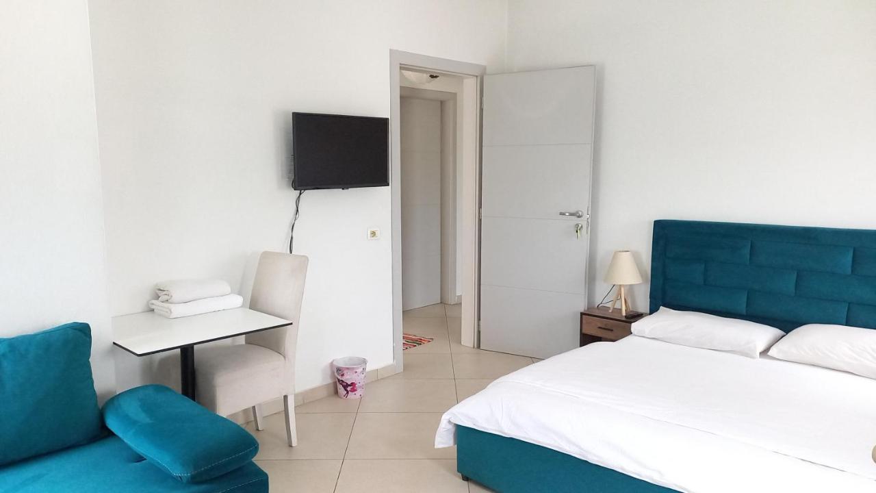 Guesthouse Bela Tirana Buitenkant foto